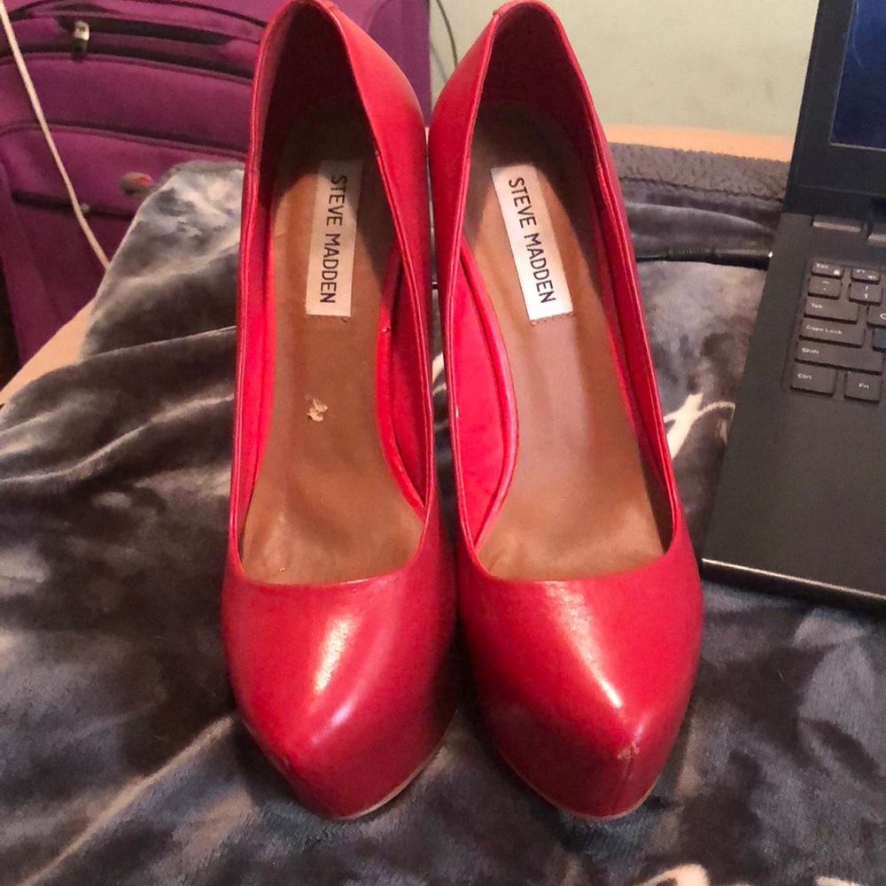 Steve Madden red high heels